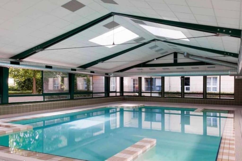 Superbe Appartement A 5 Minutes De Bus De Disneyland 塞里斯 外观 照片