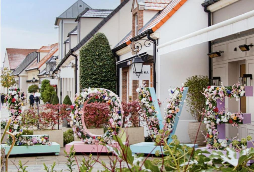 Superbe Appartement A 5 Minutes De Bus De Disneyland 塞里斯 外观 照片